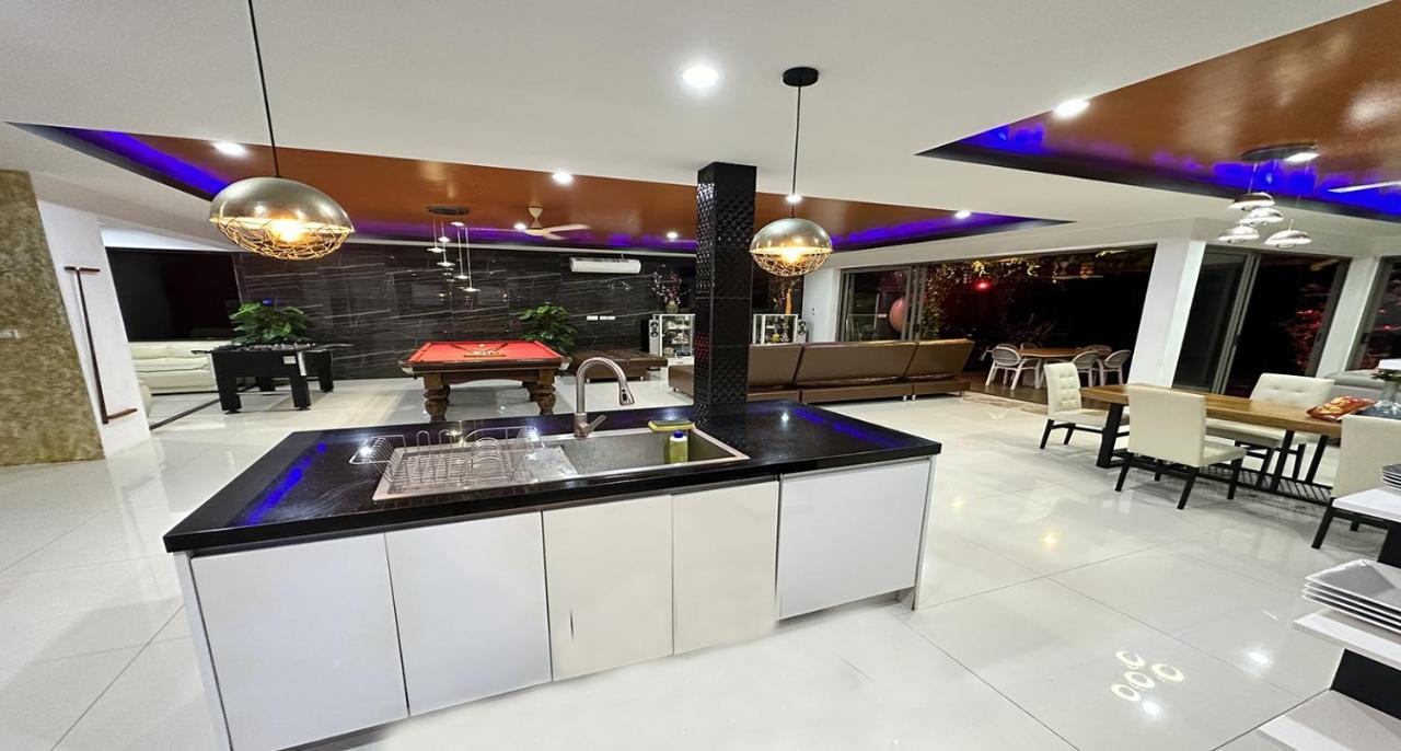 Villa Jacuzzi Seaview Villa 查汶海滩 外观 照片